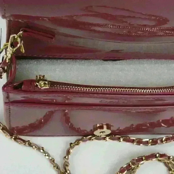 Bebe Womens Dana Embossed Crossbody Bag NWT $69 - Picture 5 of 8